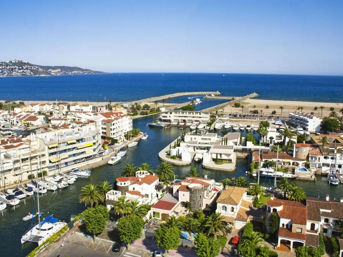 Holiday Home Falconera By Interhome Empuriabrava
